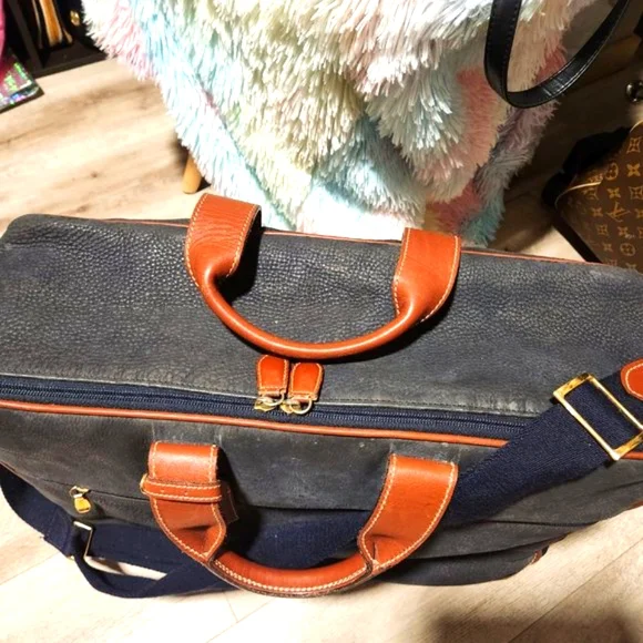 AUTHENTIC BALLY SUITCASE